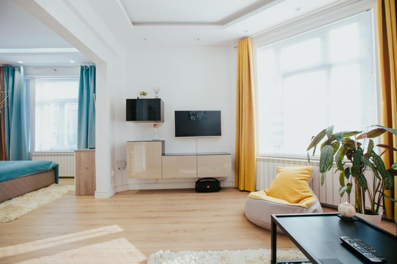 Color Apartments Corneliu Coposu 1A Street Βουκουρέστι Εξωτερικό φωτογραφία