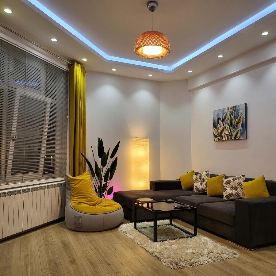 Color Apartments Corneliu Coposu 1A Street Βουκουρέστι Εξωτερικό φωτογραφία